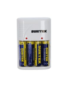 Cargador de pilas AA, AAA y 9V Surtek.