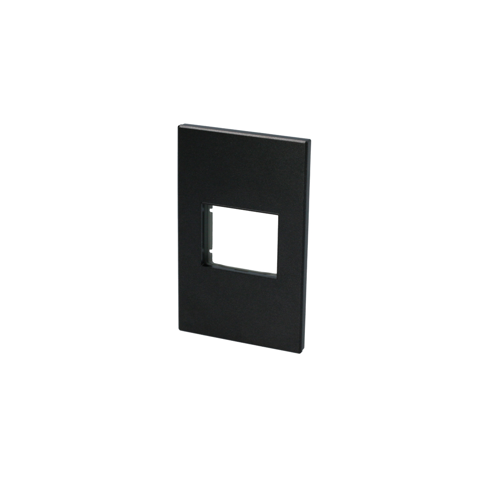 Placa 1 módulo negro 1/2 Surtek.