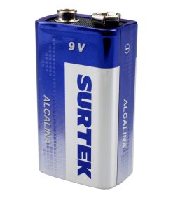 Pila alcalina de 9 volts Surtek.